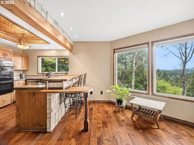 48 EAGLE CREST Dr 1A, Lake Oswego, OR 97035