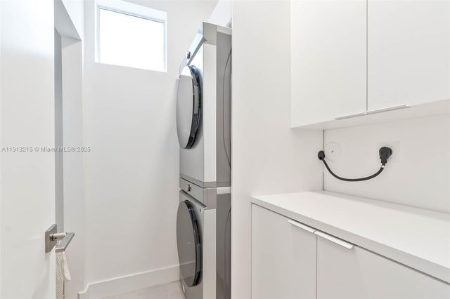 6745 NW 103rd Ave, Doral, FL 33178