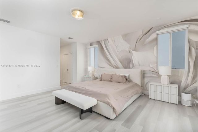 6745 NW 103rd Ave, Doral, FL 33178