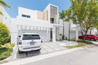 6745 NW 103rd Ave, Doral, FL 33178
