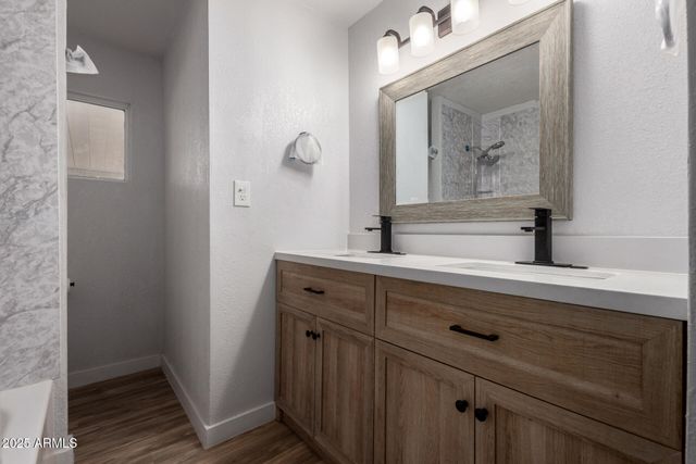 2050 W DUNLAP Avenue D42, Phoenix, AZ 85021