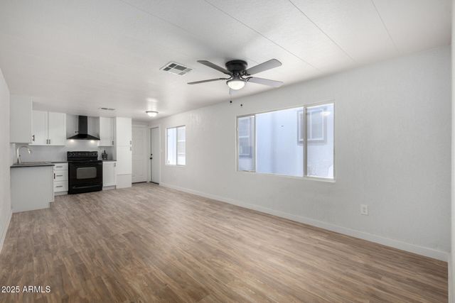 2050 W DUNLAP Avenue D42, Phoenix, AZ 85021