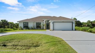 510 Saint Andre Boulevard, Palm Bay, FL 32908