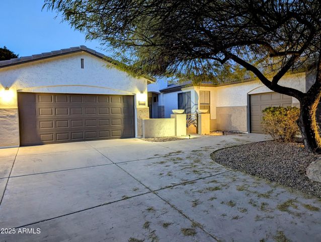 6016 W GAMBIT Trail, Phoenix, AZ 85083