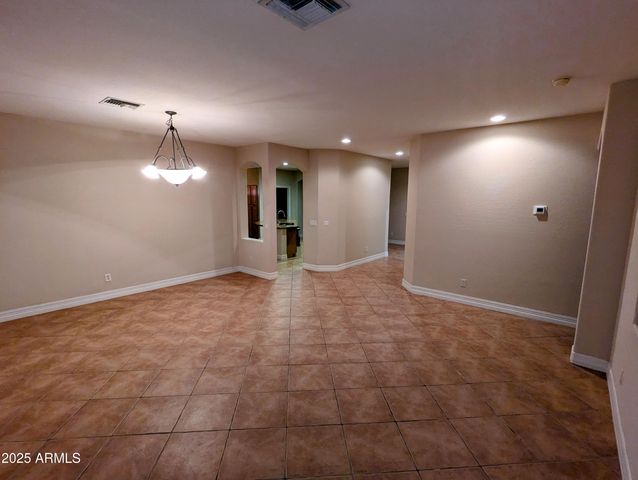 6016 W GAMBIT Trail, Phoenix, AZ 85083