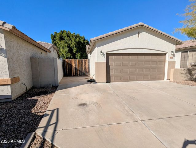 6016 W GAMBIT Trail, Phoenix, AZ 85083