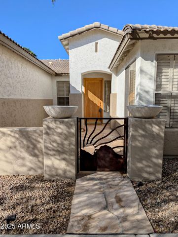 6016 W GAMBIT Trail, Phoenix, AZ 85083