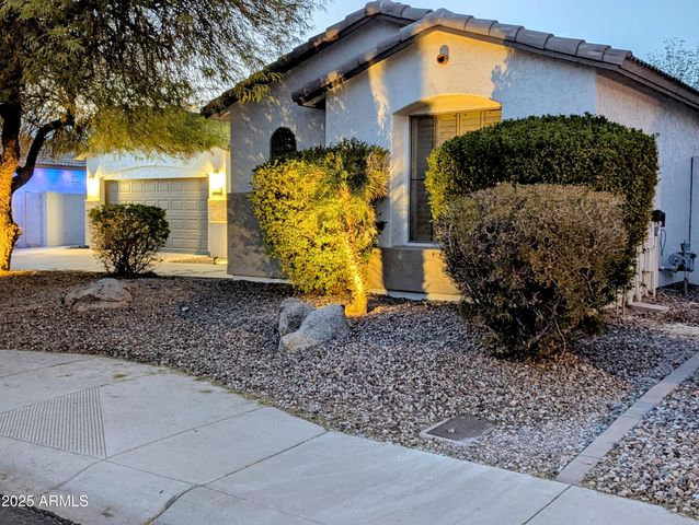 6016 W GAMBIT Trail, Phoenix, AZ 85083