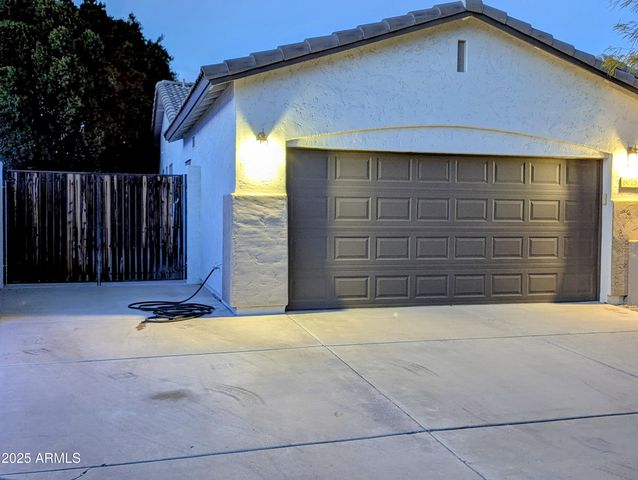 6016 W GAMBIT Trail, Phoenix, AZ 85083