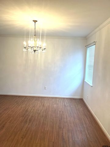 219 Powell, Tyler, TX 75703