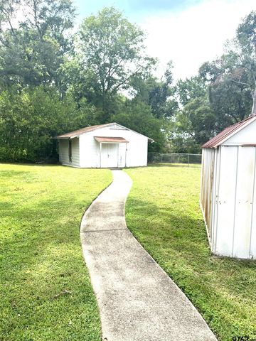 219 Powell, Tyler, TX 75703