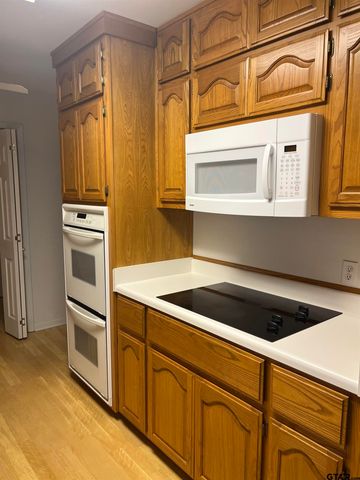 219 Powell, Tyler, TX 75703