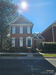 5232 Leonardslee Court, Charlotte, NC 28226