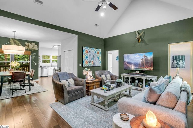 13 Pasadena Avenue, Greenville, SC 29605