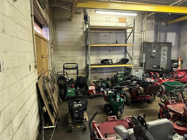 17331 Stephens Drive, Eastpointe, MI 48021