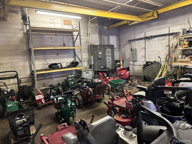 17331 Stephens Drive, Eastpointe, MI 48021