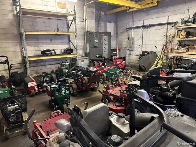 17331 Stephens Drive, Eastpointe, MI 48021