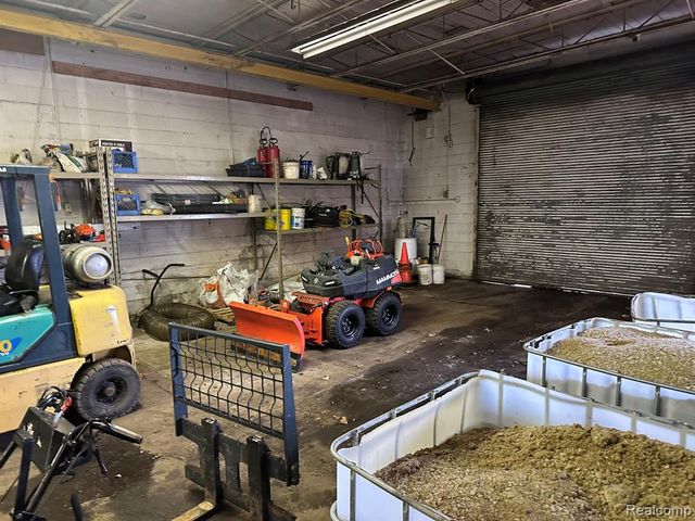 17331 Stephens Drive, Eastpointe, MI 48021