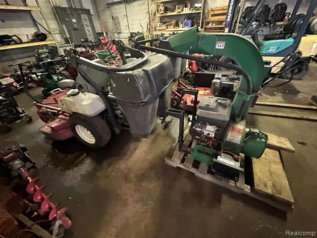 17331 Stephens Drive, Eastpointe, MI 48021