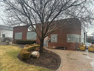 17331 Stephens Drive, Eastpointe, MI 48021