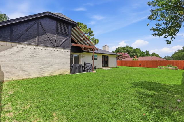 1513 Chisolm Trail, Lewisville, TX 75077