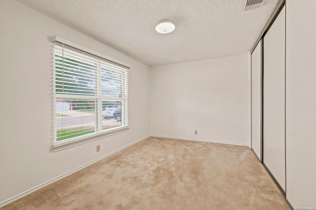 10411 Westfield Pl, San Antonio, TX 78240