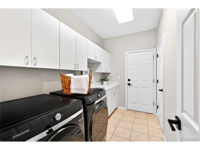 99 Blue Heron Ct, Greenwood Village, CO 80121