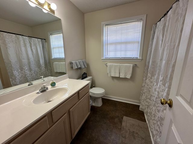 803 AMES DR, Columbia, MO 65201