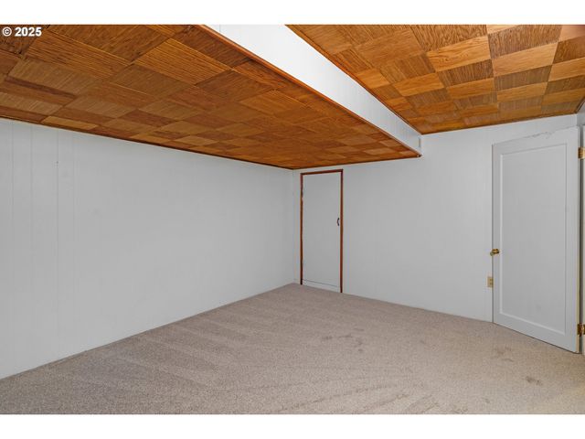 11529 Ne FARGO St, Portland, OR 97220