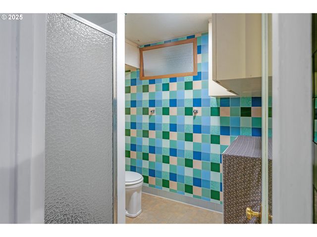 11529 Ne FARGO St, Portland, OR 97220