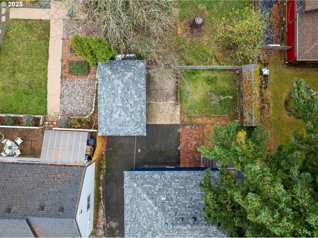 11529 Ne FARGO St, Portland, OR 97220