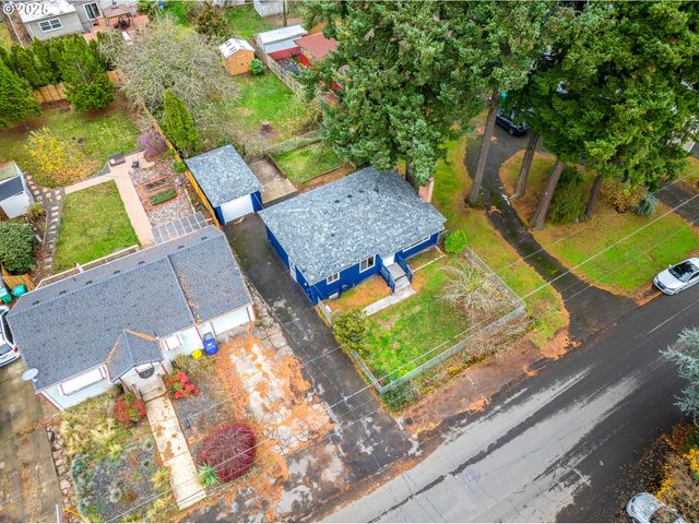 11529 Ne FARGO St, Portland, OR 97220