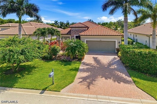 9630 Campanile CIR, Naples, FL 34114