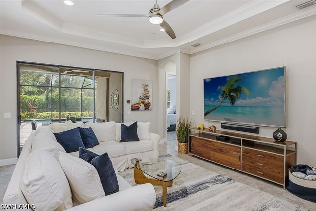 9630 Campanile CIR, Naples, FL 34114