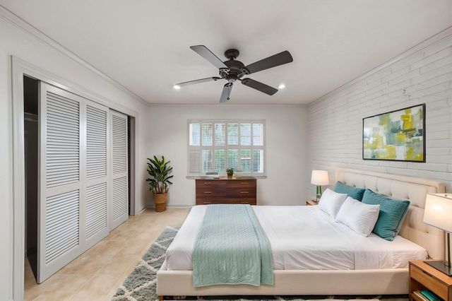 2744 Briarhurst Drive 51, Houston, TX 77057