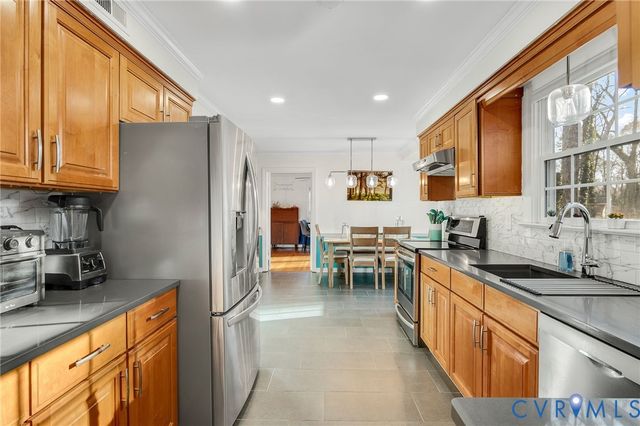 10219 Windbluff Dr, Henrico, VA 23238