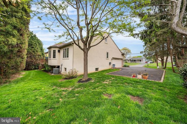 1416 HARRY ST, Conshohocken, PA 19428