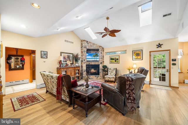 1416 HARRY ST, Conshohocken, PA 19428