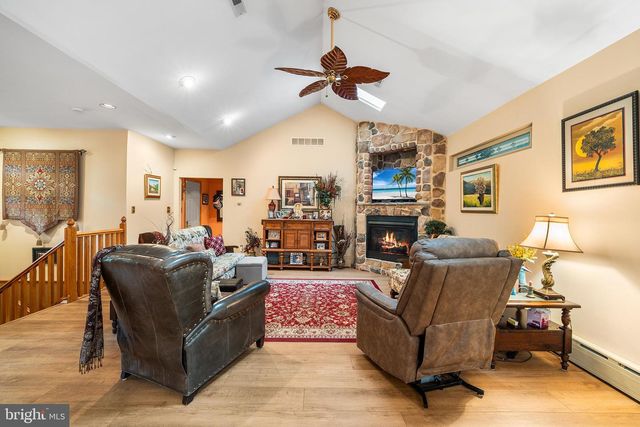 1416 HARRY ST, Conshohocken, PA 19428