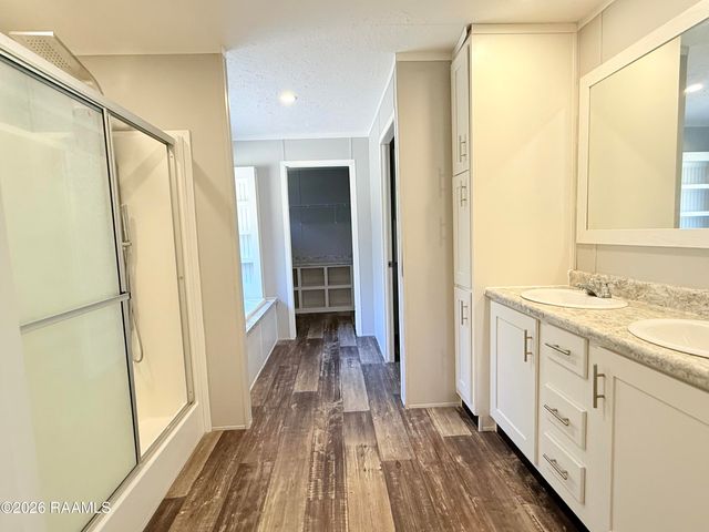 1084 Huval Street, Breaux Bridge, LA 70517