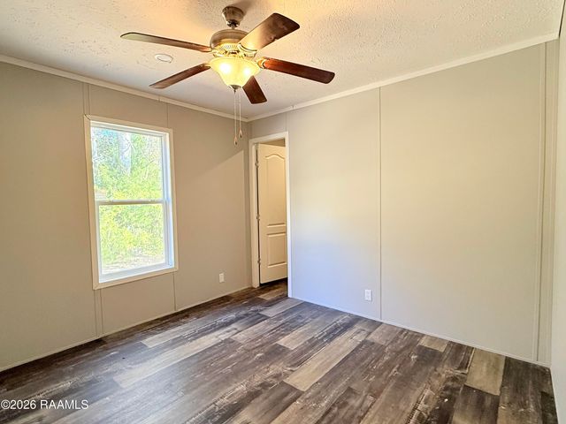 1084 Huval Street, Breaux Bridge, LA 70517