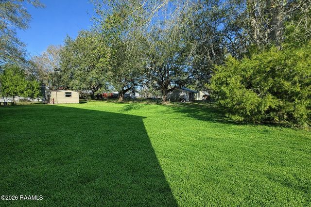 1084 Huval Street, Breaux Bridge, LA 70517