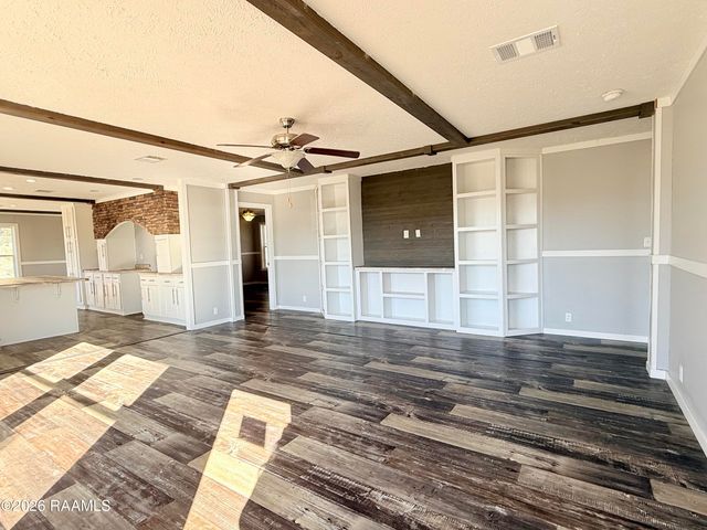 1084 Huval Street, Breaux Bridge, LA 70517