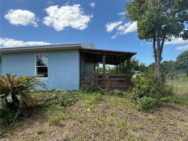 15816 MULLINS BOULEVARD, Umatilla, FL 32784