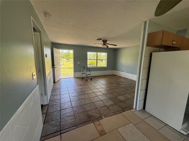 15816 MULLINS BOULEVARD, Umatilla, FL 32784