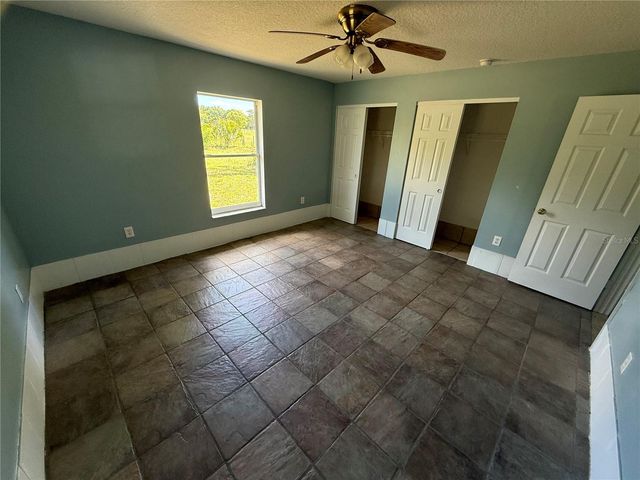 15816 MULLINS BOULEVARD, Umatilla, FL 32784