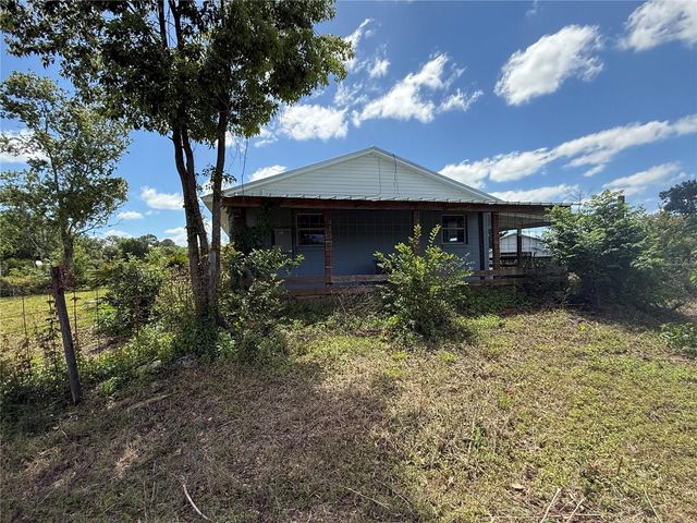 15816 MULLINS BOULEVARD, Umatilla, FL 32784