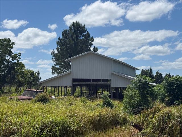 15816 MULLINS BOULEVARD, Umatilla, FL 32784