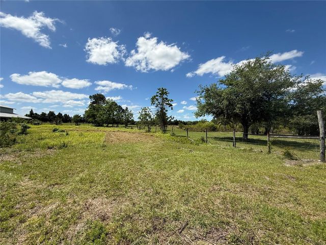 15816 MULLINS BOULEVARD, Umatilla, FL 32784