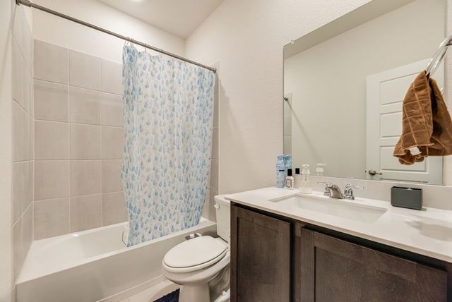 7205 Bledington Lane, Mckinney, TX 75071